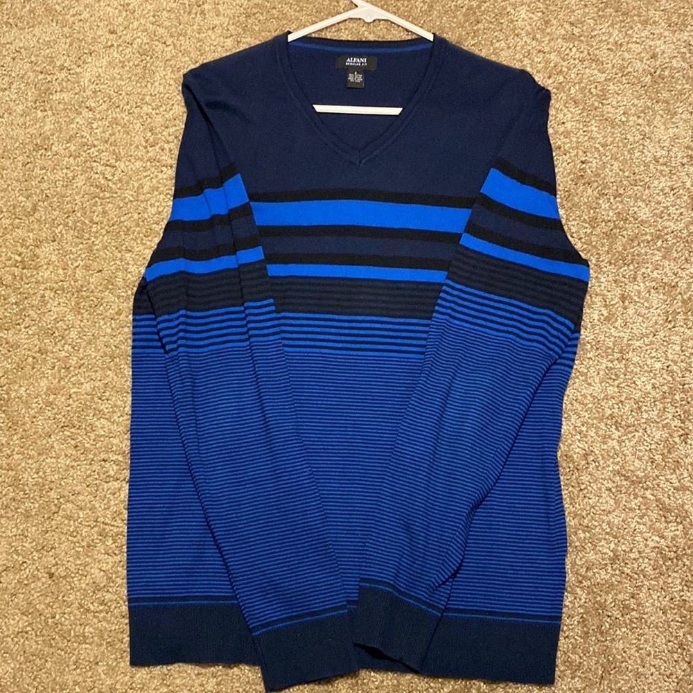 Alfani V-Neck Sweater - Regular Fit